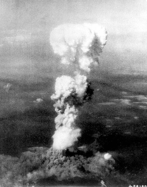 Bomba atômica de Hiroshima, a primeira arma nuclear a ser utilizada em guerra (1945). Armas Nucleares: qual é o seu papel em conflitos políticos?